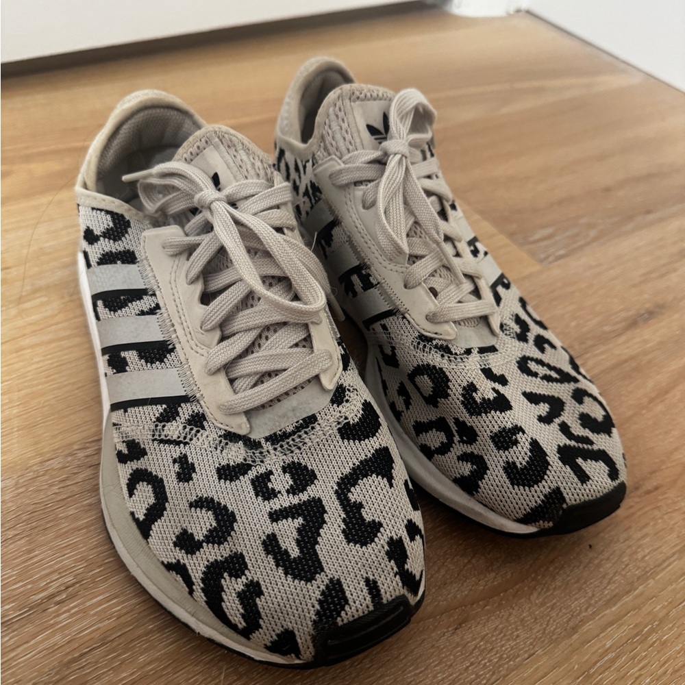 adidas Women's Leopard Print Sneakers in Beige and Black size 9